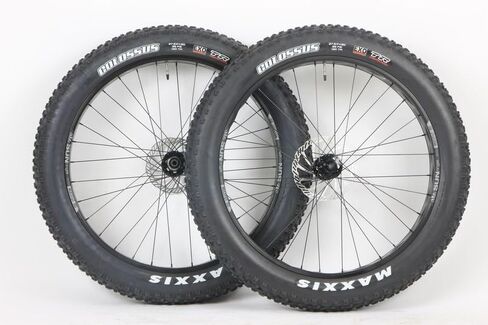 27.5 عجلات دراجة سميكة Sun Ringle Mulefut 80 Novatec من خلال مجموعة عجلات المحور 197 مم × 150 مم PG Cassette Colossus 27.5 × 4.50 زوج حزمة دوارات الإطارات والأنابيب in Kuwait