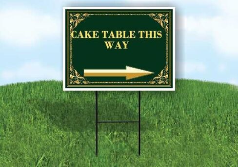 طاولة الكيك بهذه الطريقة لعيد القديس باتريك البرسيم الأيرلندي سهام ذهبية فاخرة على شكل حرف A من جانب واحد مقاس 23 × 23 بوصة. in Kuwait