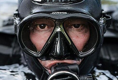 Atomic Aquatics SubFrame Mask, Medium Fit, Black/Blue in Saudi Arabia