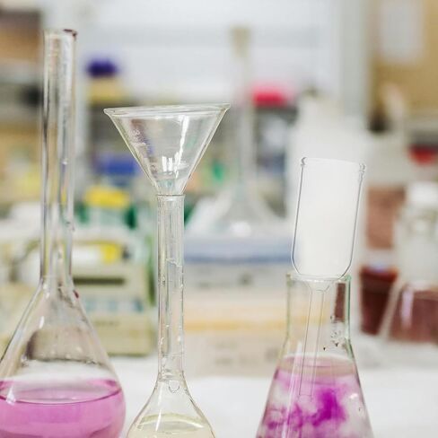 قمع ترشيح أسطواني للمختبر الزجاجي من زجاج البورسليكات بقاعدة مستديرة بقطر 32 مم وطول 120 مم قمع للمختبر العلمي للفصول الدراسية والاستخدام الصناعي in Kuwait