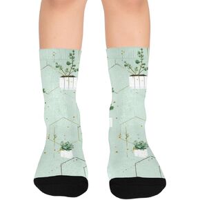 جوارب المشي لمسافات طويلة باللون الأخضر البسيط - جوارب شتوية سميكة دافئة للأولاد والبنات الصغار للمدرسة، والارتداء اليومي والأنشطة الخارجية in Kuwait