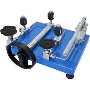 Benchtop Pressure Vacuum Pump Calibrator (-0.095~0~6) MPa in Kuwait