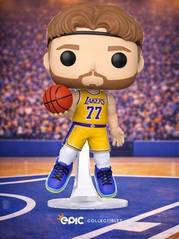كرة سلة بوب من مجموعة Epic Collectibles: Lakers - شخصية Luka Doncic من الفينيل متضمنة مع واقي صندوق متوافق مع Funko in Kuwait