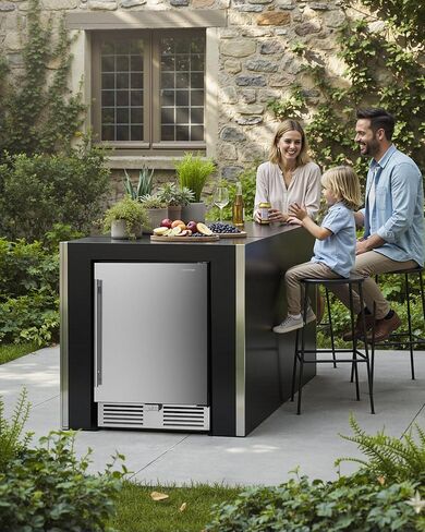 ثلاجة Upstreman خارجية مقاس 24 بوصة، ثلاجة 170 علبة تحت المنضدة مع باب من الفولاذ المقاوم للصدأ، مقاومة للطقس، إضاءة LED، ثلاجة مشروبات للمنزل أو الفناء أو الاستخدام التجاري-BR50 in Kuwait