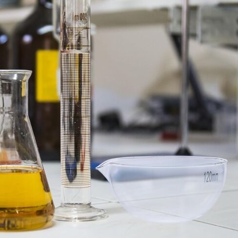 طبق تبخير زجاجي مسطح القاع مقاس 120 مم مع صنبور حاوية تبخير مختبرية أدوات زجاجية علمية مناسبة للتسخين وخلط السوائل في التجارب المعملية in Kuwait