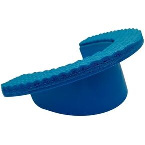 The device retracts & expands the opening of fajas for bowel movement. An essential faja accessory for going to the bathroom while having to wear a compression garment for a long duration in Saudi Arabia