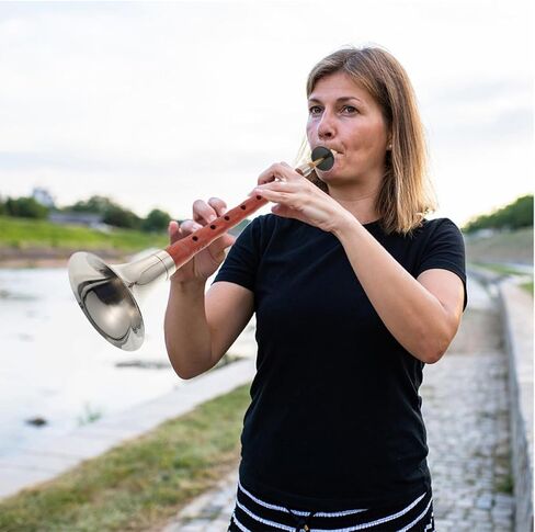 ULTECHNOVO Rosewood Suona أداة الرياح للمبتدئين، أداة الرياح الشعبية الصينية التقليدية في مفتاح C، تتضمن قصبًا بلاستيكيًا عشوائي اللون، أداة نفخ خشبية عرقية احترافية in Kuwait