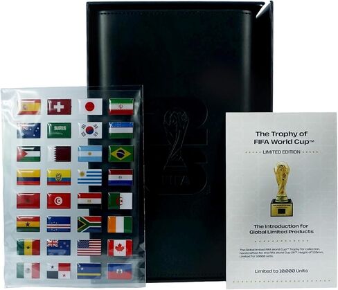 نسخة طبق الأصل مرخصة رسميًا لكأس العالم FIFA 2026 ثلاثية الأبعاد مع علم البطل الذي يمكنك صنعه بنفسك - صندوق عرض فاخر من الخشب والجلد يضم خريطة 16 مدينة مضيفة - إصدار محدود (10,000 على مستوى العالم) in Kuwait