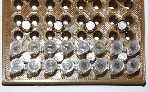 فاصل فصل الخرز المغناطيسي، رف حامل للوحة PCR سعة 96 بئرًا، وأنبوب شريط PCR، ولوحة بئر عميقة 96 بئرًا. تنقية البروتين DNA RNA. in Kuwait