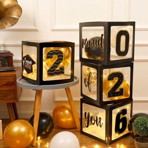 ديكورات صندوق التخرج من جيرفي مع بالونات وسلاسل إضاءة LED تهنئة 2024 لوازم حفلات التخرج فخورة بك صناديق البالونات لفئة 2024 ديكور حفلات الكلية المدرسية (فضي) in Kuwait