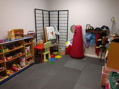 حقيبة براندي BOA Bop - صغيرة حمراء in Saudi Arabia