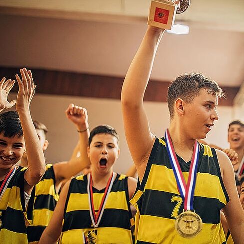 Goat Medal + Toilet Seat Last Place Medal – 3.34 Inch Funny Champion & Loser Awards for Sports, Fantasy Football, Parties, Games & Office Competitions in Kuwait