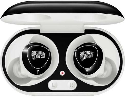غلاف صوتي من Skinit متوافق مع Samsung Galaxy Buds+ - تصميم Skinit مرخص رسميًا ومصمم في الأصل من Bitcoinaire Boys Club in Saudi Arabia