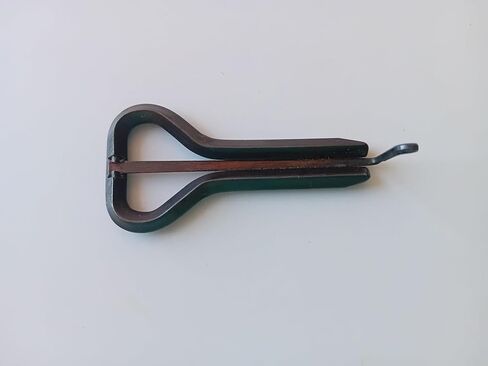 قيثارة الفك - لحنية، فولاذية، سوداء. نغمة عالية. درجة احترافية، مفتاح G2، 65 مم (2,5 بوصة). in Kuwait