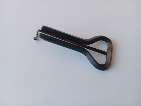 قيثارة الفك - لحنية، فولاذية، سوداء. نغمة عالية. درجة احترافية، مفتاح G2، 65 مم (2,5 بوصة). in Kuwait