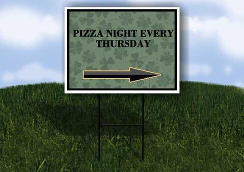 ليلة البيتزا كل يوم خميس، عيد القديس باتريك، البرسيم الأيرلندي الداكن، أسهم اتجاهية، إطار مزدوج الجوانب، مقاس 23 × 23 بوصة. in Kuwait