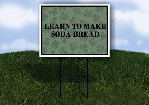 تعلم كيفية صنع خبز الصودا، أسهم يوم القديس باتريك الأيرلندية البرسيم الداكن، سهام اتجاهية على شكل حرف A مزدوجة الجوانب مقاس 23 × 23 بوصة. in Kuwait