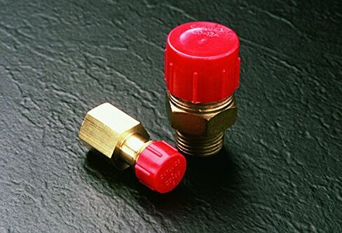 Caplugs CD-3 CD Series – Threaded Plastic Cap for Flared JIC Fittings, 200 Pack, Red LD-PE, to Fit Thread Size 3/8-24", Protective Closures, Dirt and Moisture Seals, Masking, Painting, Plating in Saudi Arabia