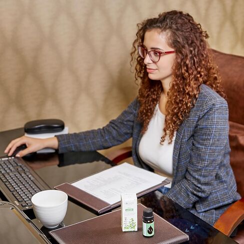 زيت النعناع العضوي العطري 1/3 أونصة سائلة (10 مل) مينثا أرفينسيس - 100% طبيعي نقي وغير مخفف، ناشر روائح علاجية عطرية منعشة وتبريد العضلات وتخفيف التوتر. in Kuwait