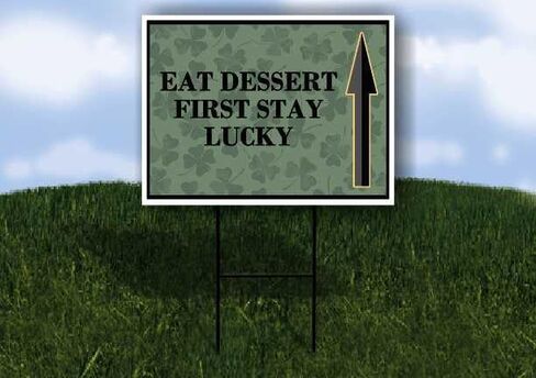 تناول الحلوى أول إقامة محظوظة لعيد القديس باتريك الأيرلندي البرسيم الداكن لأعلى سهام على شكل حرف A من جانب واحد مقاس 23 × 23 بوصة. in Kuwait