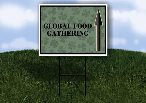 تجمع الغذاء العالمي، سهام اتجاهية لعيد القديس باتريك، البرسيم الأيرلندي الداكن، إطار على شكل حرف A مزدوج الجوانب مقاس 23 × 23 بوصة. in Kuwait