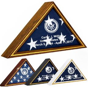 حافظة عرض علم الجيش الأمريكي مرخصة رسميًا - حافظة علم عسكري من الخشب الصلب مع نقش شخصي - هدية تذكارية وتقاعد للمحاربين القدامى - تناسب العلم المطوي مقاس 5 × 9.5 بوصة (أسود) in Kuwait