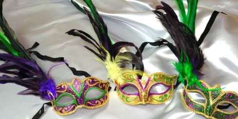 أقنعة KBW للسيدات ذات ثلاثة أقنعة متعددة الألوان على الطراز الفينيسي in Kuwait