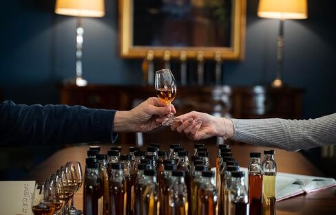 زجاج ويسكي كوبيتا من جلينكيرن وغطاء تذوق في علبة هدايا in Kuwait