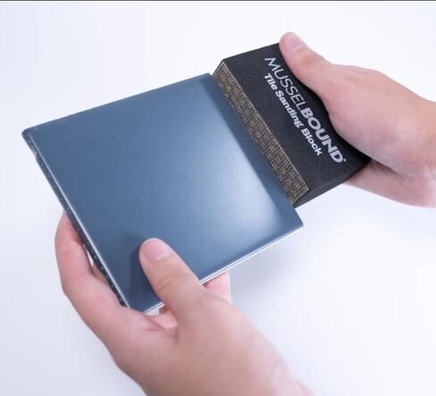 كتلة صنفرة بلاط الحائط من MusselBound® ذات حبيبات مزدوجة (خشنة ومتوسطة) لحواف البلاط ذات لمسة نهائية احترافية سهلة وسريعة. in Kuwait