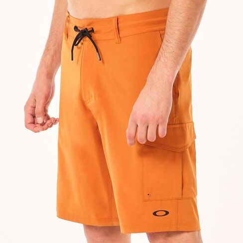 Oakley Men's Cruiser Cargo 21 Recycled Hybrid Short in Saudi Arabia