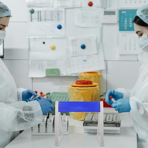 حامل منظم لتخزين الماصات البلاستيكية المثلثة لمعدات المختبرات الدقيقة المتعددة التي يستخدمها المعلم والطلاب in Kuwait