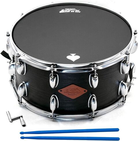 طبلة كمين مقاس 14 بوصة × 8 بوصة مع غلاف هجين من خشب الزيزفون والبتولا، وأسلاك كمين مكونة من 40 ضفيرة، للطلاب والاستوديو والبث المباشر، قابلة للتعديل السريع، تتضمن مفتاح الطبل + أعواد طبلة نايلون عالية القوة عشوائية 5 أمبير، باللون الأسود in Kuwait