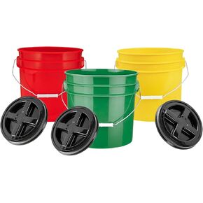 دلو متعدد الألوان من هاوس ناتشورالز سعة 3.5 جالون من الدرجة الغذائية مع غطاء لولبي (عبوة من 3 قطع) خالي من مادة BPA، مصنوع في حاويات الولايات المتحدة الأمريكية in Kuwait