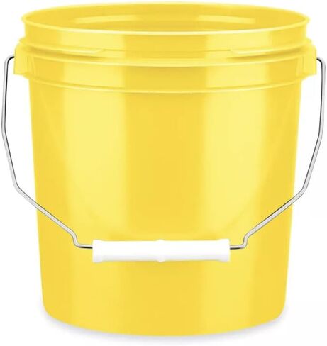 دلو بلاستيكي سعة 1 جالون من هاوس ناتشورالز، درجة طعام خالية من مادة BPA مع غطاء بلونين (عبوة من 6 قطع) صنع في الولايات المتحدة الأمريكية in Kuwait