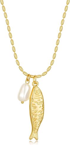 Gold Charm Necklaces for Women Boho Shell Starfish Pearl Pendant Necklaces Summer Beach Ocean Statement Necklaces in Kuwait