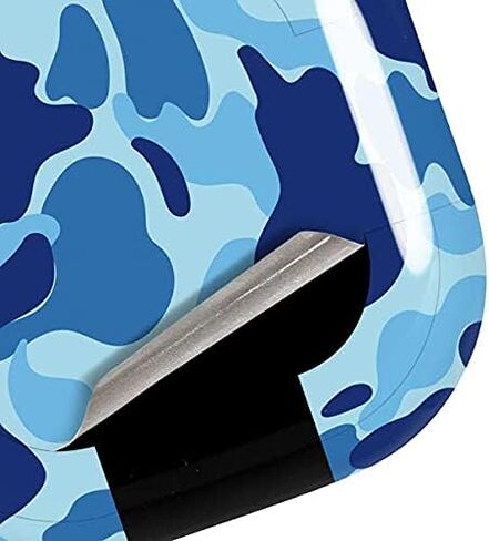 غلاف صوتي من Skinit متوافق مع سماعات Galaxy Buds Pro، مصمم في الأصل بتصميم مموه باللون الأزرق الفاتح in Saudi Arabia