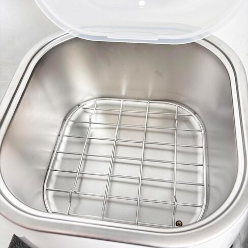 Digital Thermostatic Water Bath Standard with Two Magnetic Stirring Double Magnetons Stirring Bar Capacity 2L Flask or 3L Beaker Speed 100-1200RPM Increment 50RPM in Kuwait