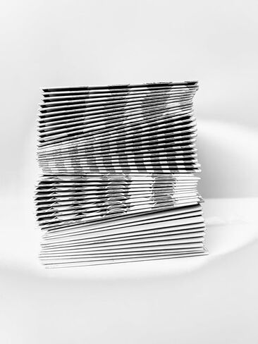 48 Pack Mini Silver Popcorn box with design –Disposable Popcorn Boxes 4 Inches tall Paper Popcorn Container for Parties, Weddings, Anniversary, Christmas, New Years, Other in Kuwait