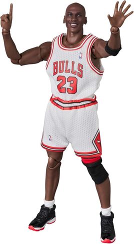 Michael Jordan (Chicago Bulls Home) MAFEX Action Figure in Saudi Arabia