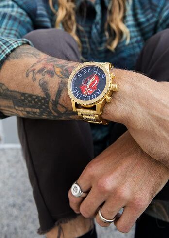 ساعة NIXON x Rolling Stones 51-30 A1355-300m للرجال مقاومة للماء أنالوج بعقارب (وجه ساعة 51 ملم، سوار من الفولاذ المقاوم للصدأ 25 ملم) in Saudi Arabia