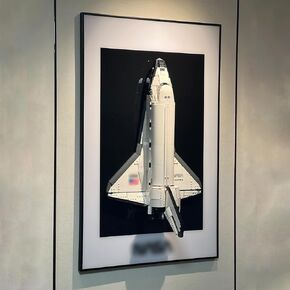 iLuane Display Wallboard for Lego Icons NASA Space Shuttle Discovery 10283 مجموعة بناء، مقتنيات سفينة الفضاء Lego Car Wall Mount لمكعبات البناء، هدايا لمحبي Lego (لوحة عرض الحائط فقط)