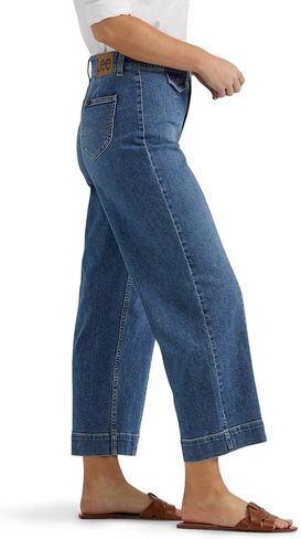 Lee Women's Legendary Wide Leg Seamed Crop Capri Jean in Saudi Arabia