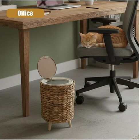 سلة مهملات الخوص سعة 2.3 جالون من Yatmung - سلة مهملات الحمام بوهو مع غطاء - سلة نفايات صفير الماء الطبيعي لغرفة النوم وغرفة المعيشة والمكتب - بطانة قابلة للإزالة - سلة قمامة الروطان بساق خشبية in Kuwait