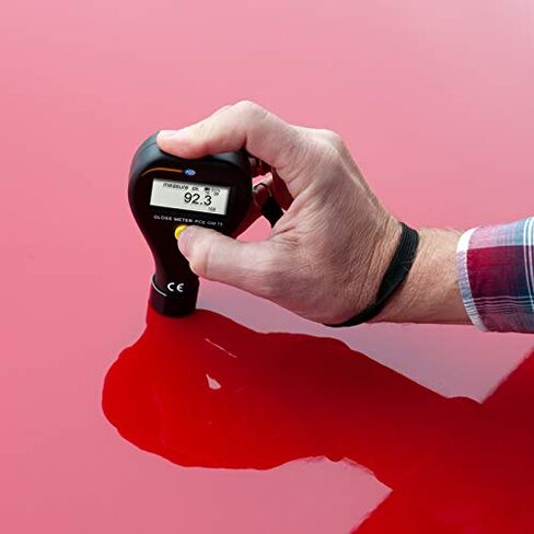 جهاز اختبار السطح PCE-GM 75 من PCE، لقياس اللمعان، بقياس زوايا 20 درجة و60 درجة و85 درجة بدقة عالية، إلى جانب تخزين البيانات والتصميم المدمج in Kuwait