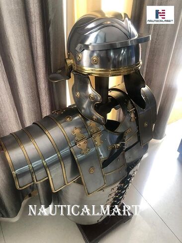 خوذة درع لوريكا سيجمينتاتا صدرية من العصور الوسطى الرومانية in Kuwait