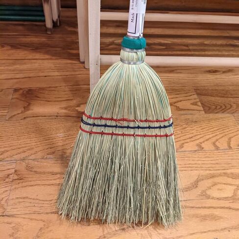 مكنسة الحظيرة المصنوعة يدويًا من ليمان أميش، مصنوعة يدويًا من قش الذرة، بطول 81.28 سم in Kuwait