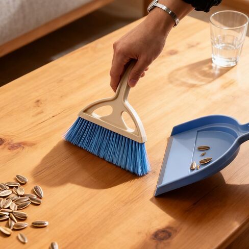 مجموعة من 6 مجارف وفرشاة صغيرة - مكنسة خفق صغيرة بمقبض، مكنسة تنظيف صغيرة للتعشيش ومقلاة غبار، منظف محمول للطاولة والمكتب ولوحة المفاتيح والسيارات وأعشاش الحيوانات الأليفة in Kuwait