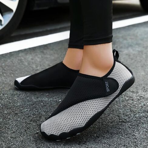 Quick-Dry Water Shoes Aqua Socks Barefoot Beach Shoes in Saudi Arabia