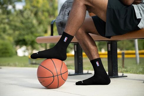 من أجل الأقدام العارية، جورب ربع سنوي بشعار NBA الكلاسيكي، أسود، مقاس كبير in Saudi Arabia