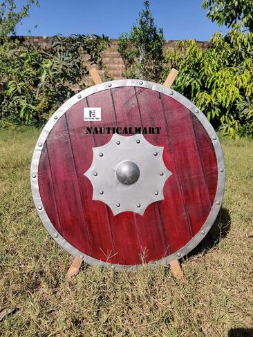 قطعة زي LARP من Nautical-Mart من العصور الوسطى الفايكنج من الخشب الأحمر والفولاذ طبق الأصل in Kuwait